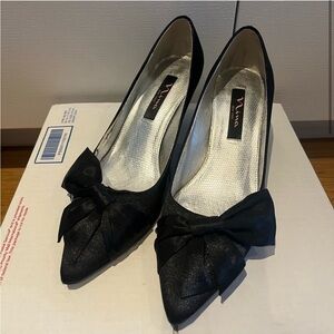 Nina New York Kitten Heels (7.5)